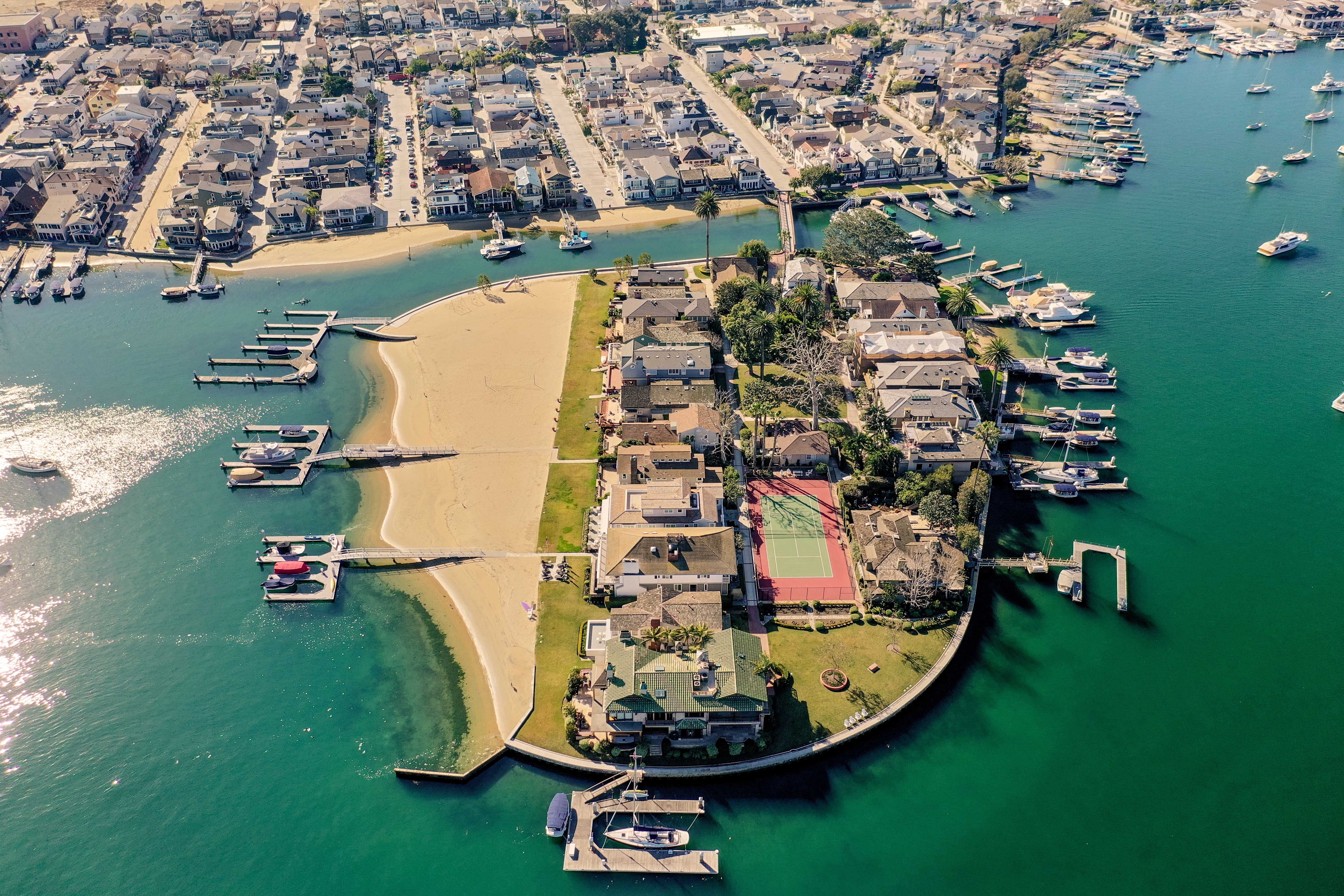 1 Harbor Island, Newport Beach, CA 92660 