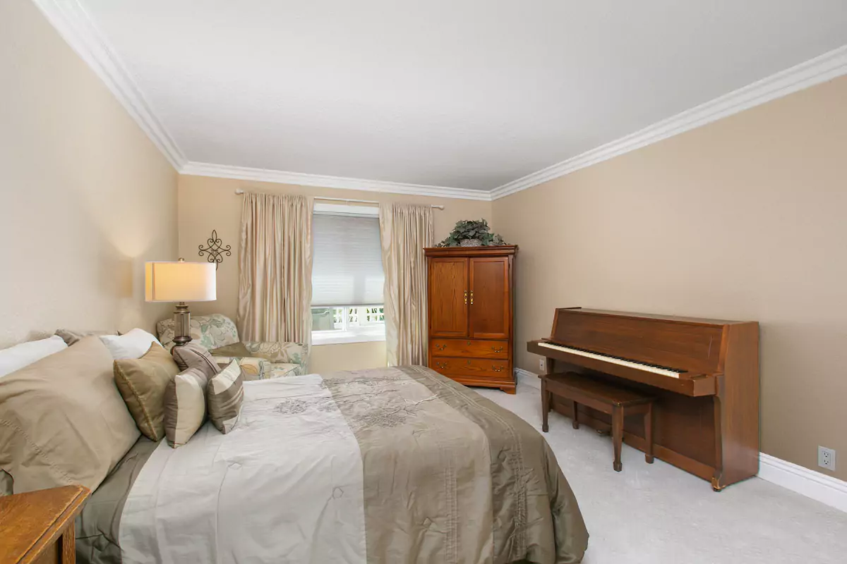 12 Stoneglen 78 17