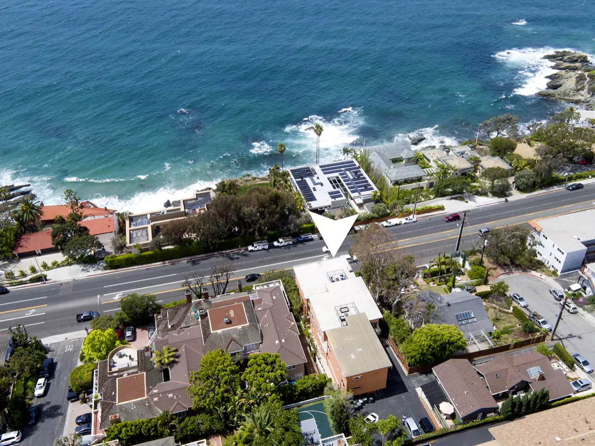 2442 S Coast Hwy 2