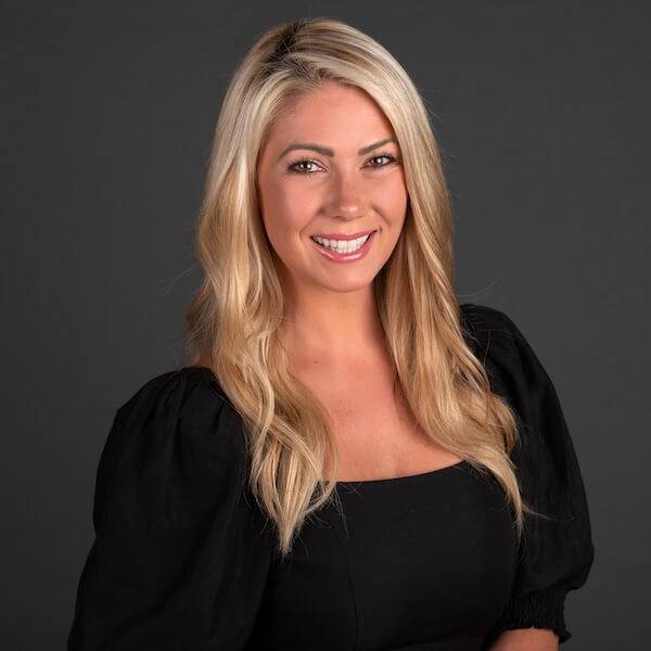 Headshot of Nicole Long of the Stavros Group