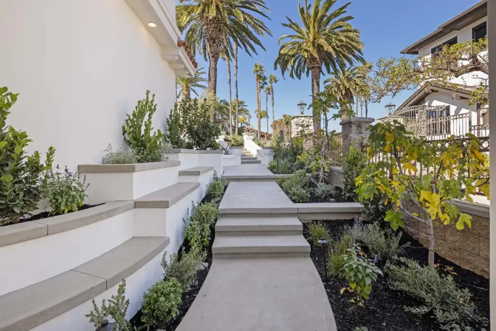 Stavros Group Top Newport Beach Realtor 2915 Cliff Dr web 06