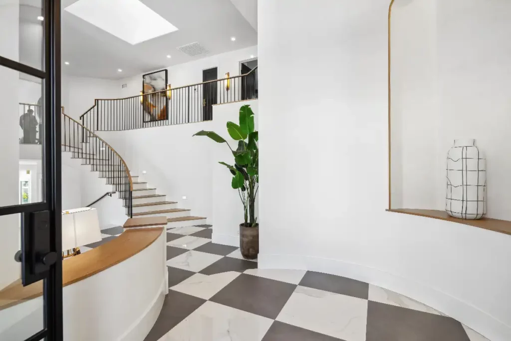 Stavros Group Top Newport Beach Realtor 2915 Cliff Dr web 09