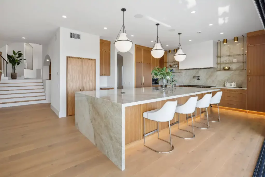 Stavros Group Top Newport Beach Realtor 2915 Cliff Dr web 18