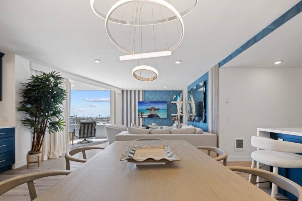 Stavros Group Top Newport BeaStavros Group Top Newport Beach Realtor 3121 West Coast Hwy #5D 06
