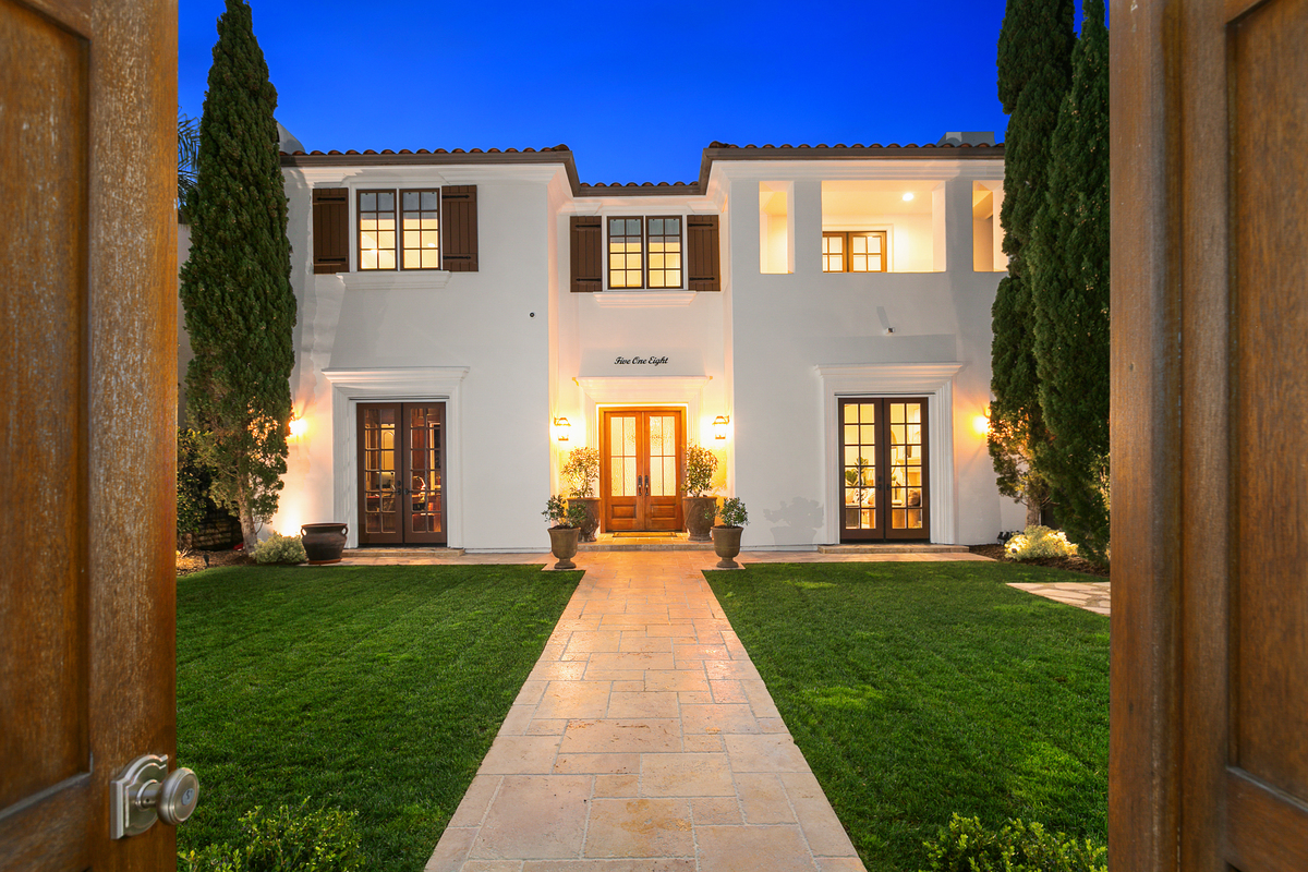 Luxury property in Newport Beach we helped sell fast as top luxury realtor agents Stavros Group