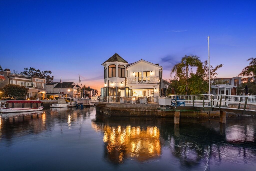 7 Collins Island, a luxury Newport Beach bayfront home sold by top local Realtor agent Andy Stavros