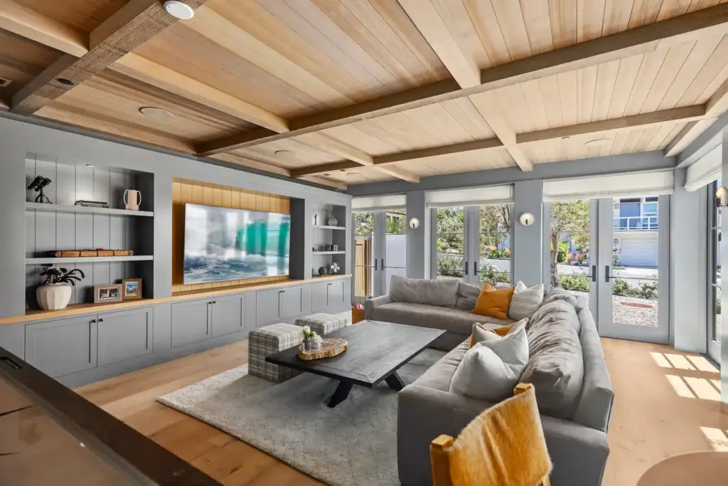 Living room of a luxury home in Dana Point’s Monarch Bay sold by the best listing agent in Orange County, Andy Stavros Group