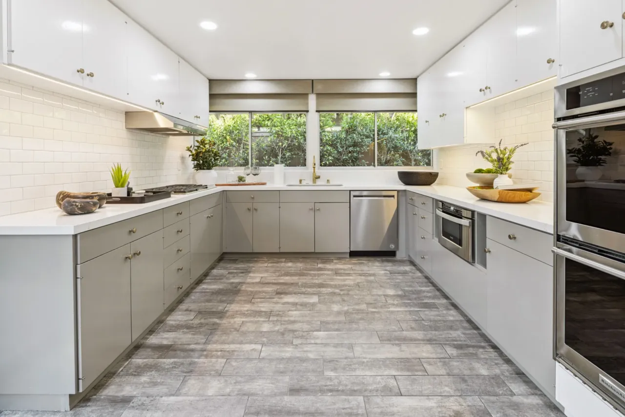 144 Monarch Bay Drive kitchen