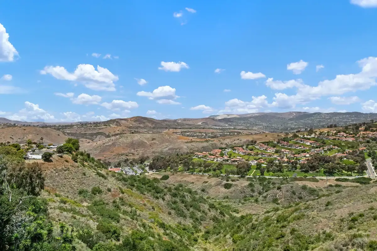 Stavros Group Top San Clemente Realtor 303 Avenida Salvador web 03