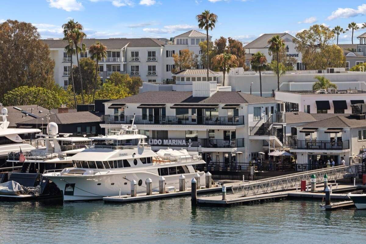 Stavros Group Top Newport BeaStavros Group Top Newport Beach Realtor 3121 West Coast Hwy #5D 29