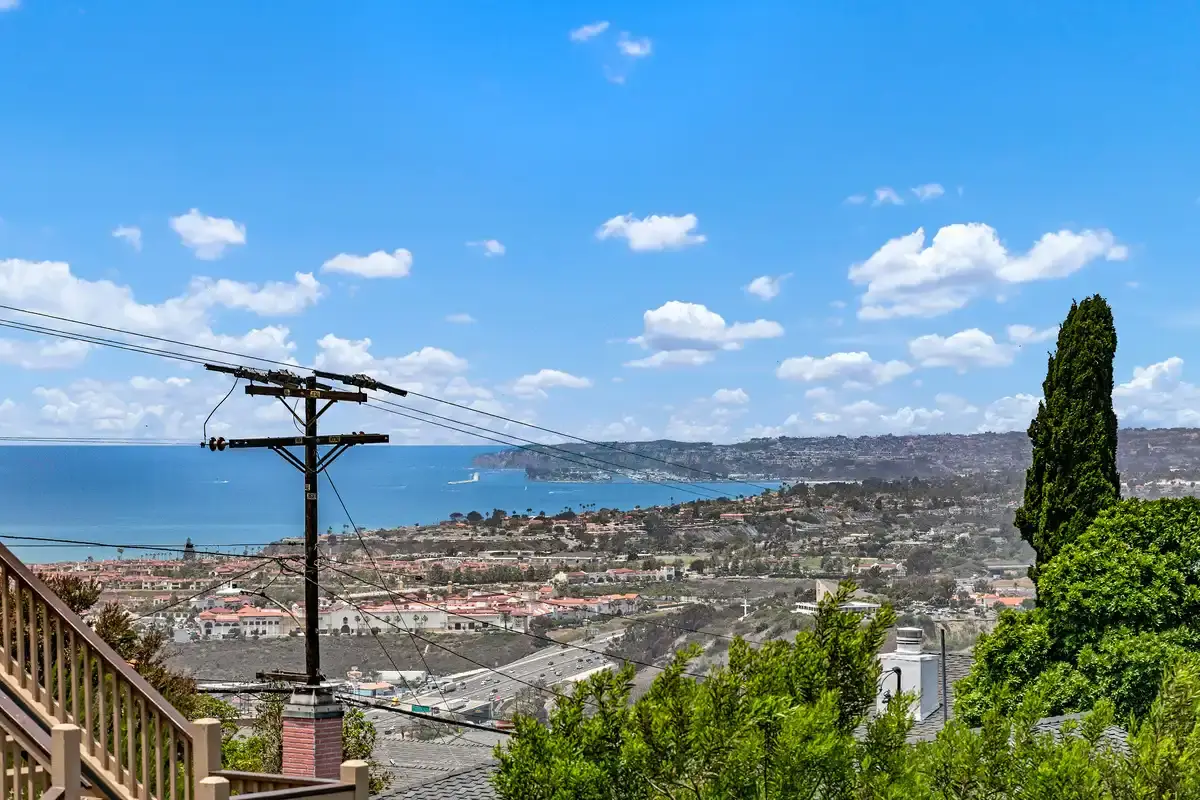 Stavros Group Top San Clemente Realtor 303 Avenida Salvador web 02