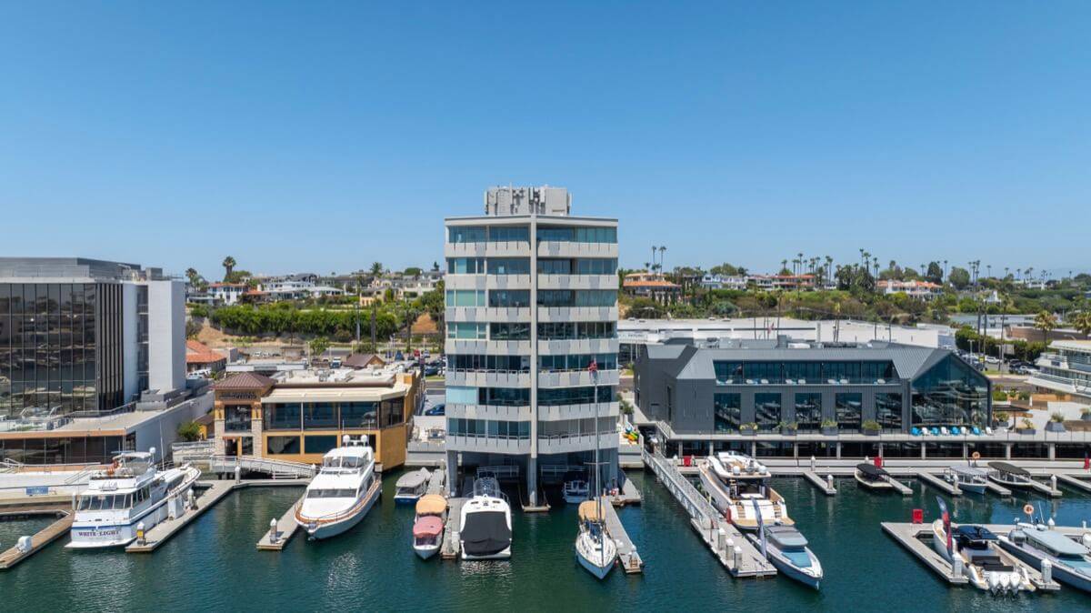 Stavros Group Top Newport BeaStavros Group Top Newport Beach Realtor 3121 West Coast Hwy #5D 19