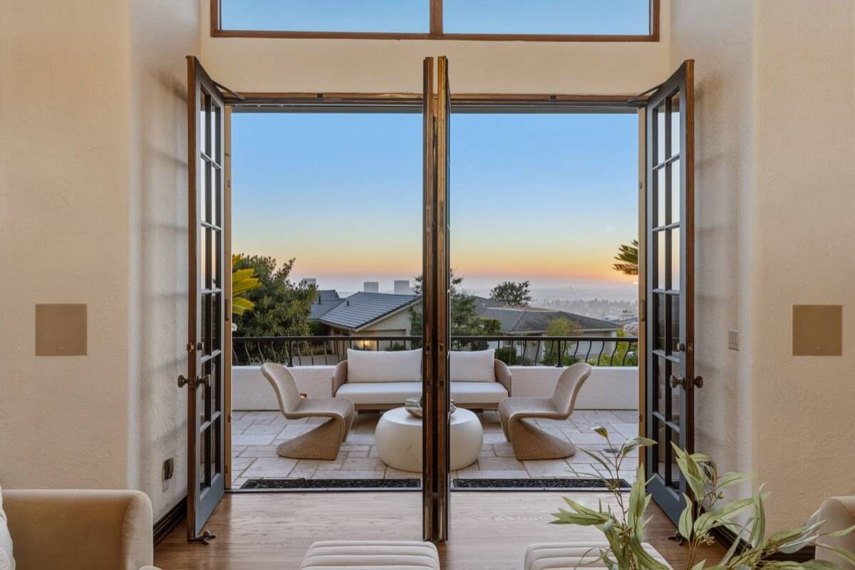 Stavros Group Top Newport Beach Realtor 11